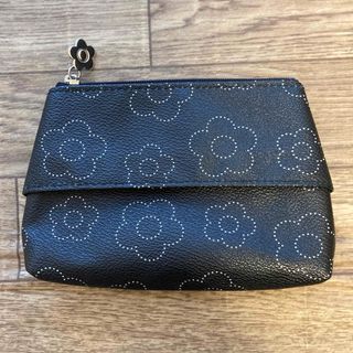 マリークワント(MARY QUANT)のマリクワ　マリークワント　ティッシュケース　ポーチ　ティッシュポーチ(ポーチ)