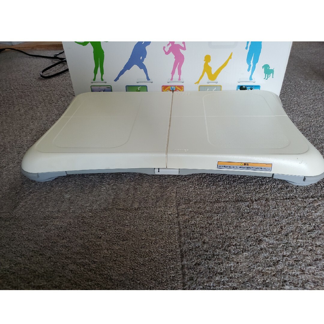 Wii(ウィー)のバランスwiiボード　単品 エンタメ/ホビーのゲームソフト/ゲーム機本体(その他)の商品写真