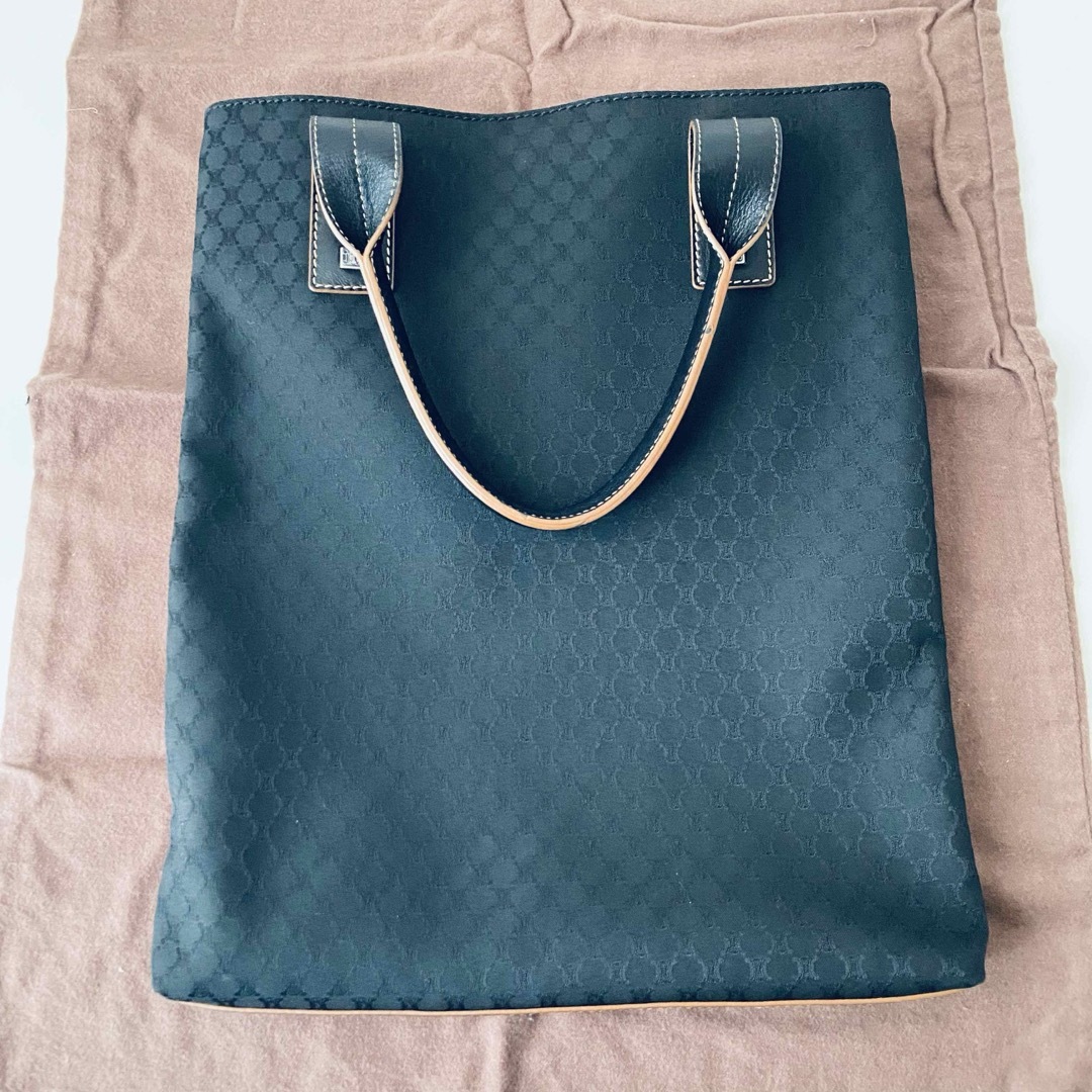 celine(セリーヌ)の【セリーヌ】マカダム トートバッグ ブラック【CELINE】 レディースのバッグ(トートバッグ)の商品写真