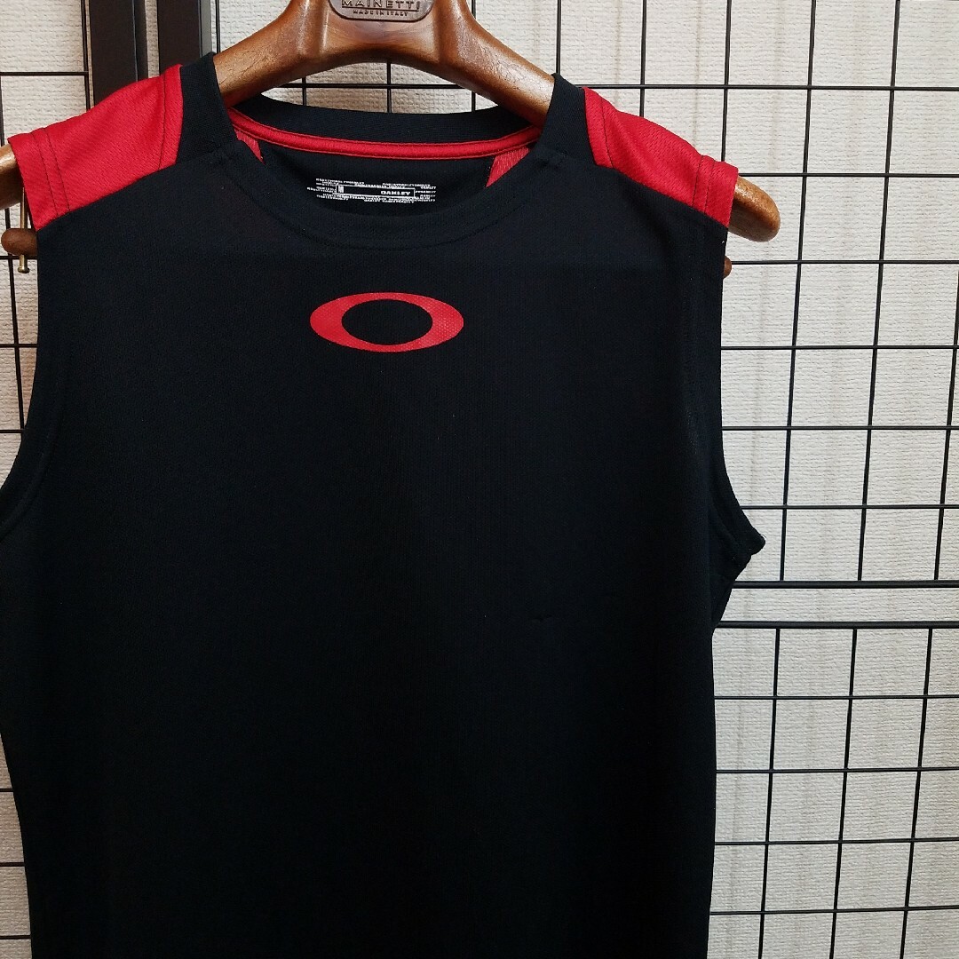 Oakley(オークリー)のOAKLEY Ikon Print Tank-top Ohydrolix タンク メンズのトップス(タンクトップ)の商品写真