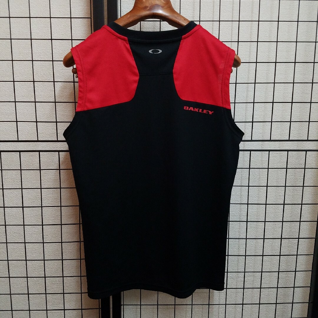 Oakley(オークリー)のOAKLEY Ikon Print Tank-top Ohydrolix タンク メンズのトップス(タンクトップ)の商品写真