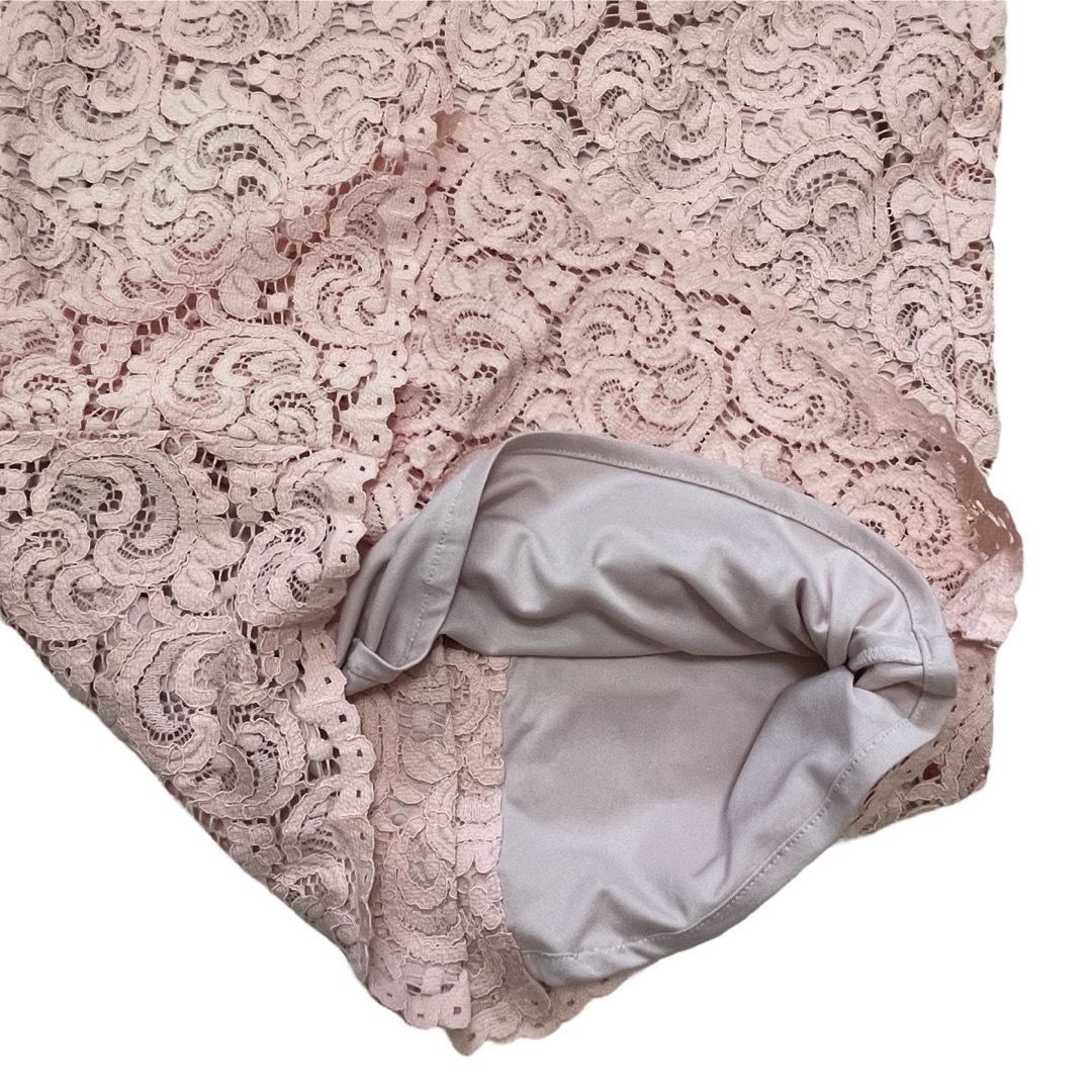 ZARA(ザラ)のザラ ベーシック レース タイトスカート ひざ丈 S ピンク フラワー 花柄 レディースのスカート(ひざ丈スカート)の商品写真