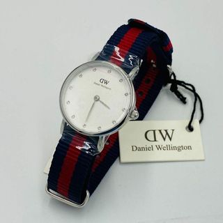 ダニエルウェリントン(Daniel Wellington)の未使用品 ★ダニエルウェリントン★ 腕時計 小 シルバー ネイビー レッド(腕時計)