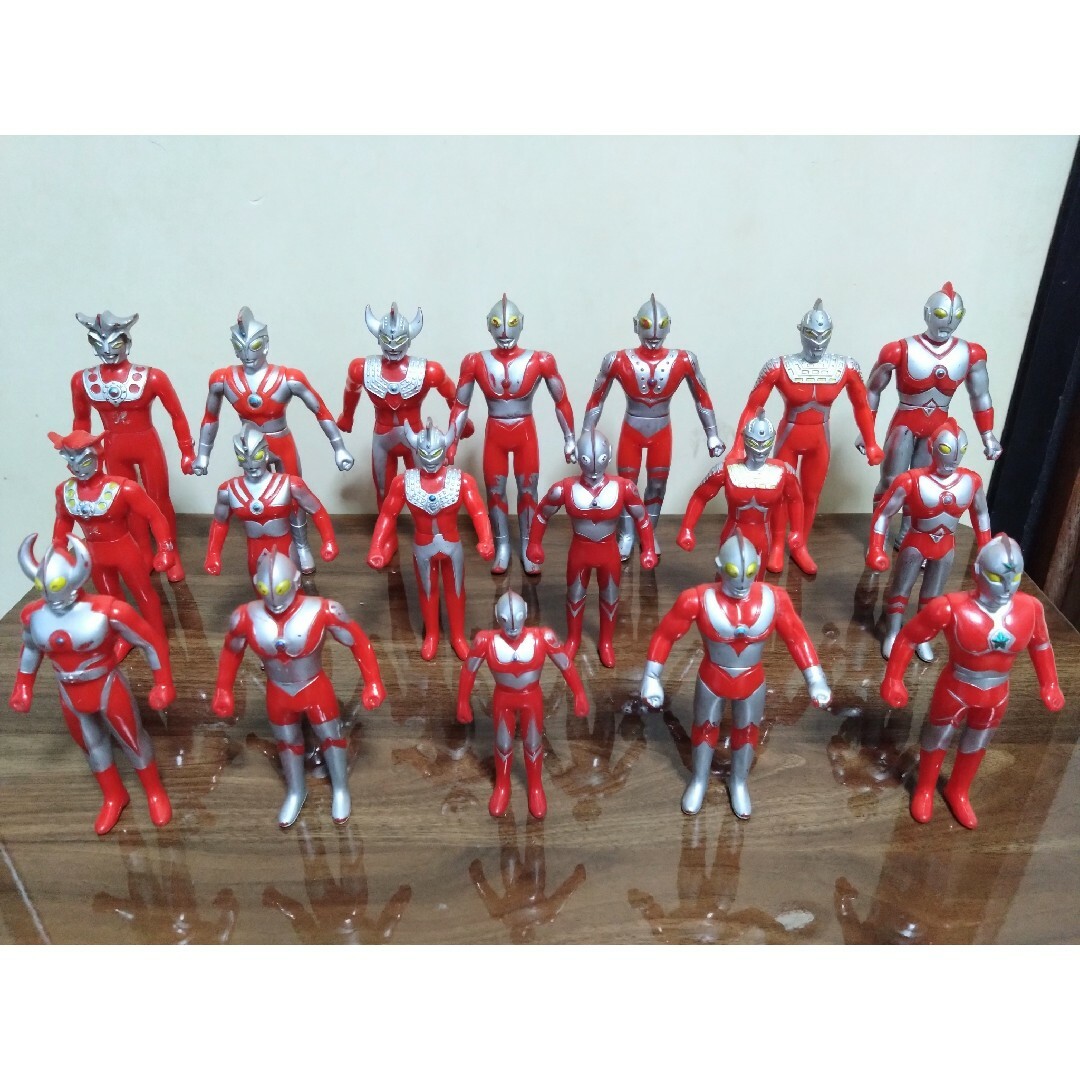 BANDAI(バンダイ)のウルトラヒーロー ソフビミニフィギュアセット  BANDAI バンダイ 円谷プロ エンタメ/ホビーのフィギュア(特撮)の商品写真