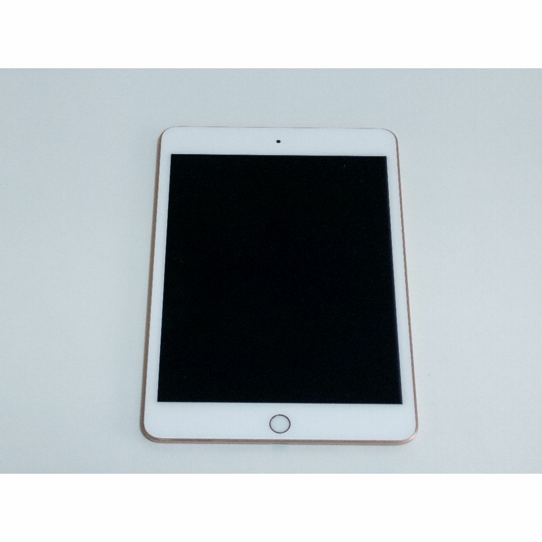 Apple(アップル)のiPad mini 第5世代 Wi-Fi ゴールド 64GB スマホ/家電/カメラのPC/タブレット(タブレット)の商品写真