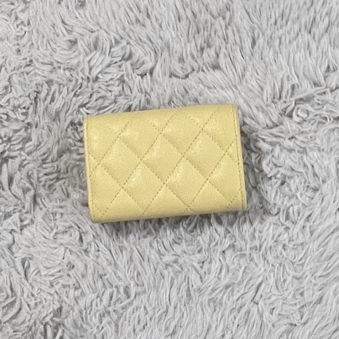 CHANEL(シャネル)のシャネル　スモールフラップウォレット　ミニウォレット　三つ折り財布 レディースのファッション小物(財布)の商品写真