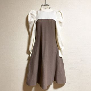 トッコクローゼット(TOCCO closet)の前後２ＷＡＹボウタイリボン付きパワーショルダー配色ニットワンピースモカ(ひざ丈ワンピース)