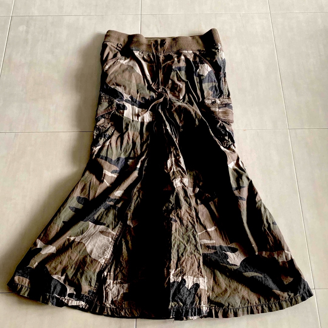 goa(ゴア)の迷彩　スライダースカート レディースのスカート(ロングスカート)の商品写真