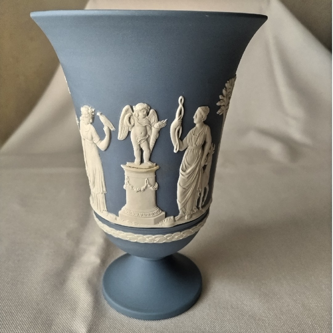 WEDGWOOD(ウェッジウッド)のジャスパー花瓶 インテリア/住まい/日用品のインテリア小物(花瓶)の商品写真