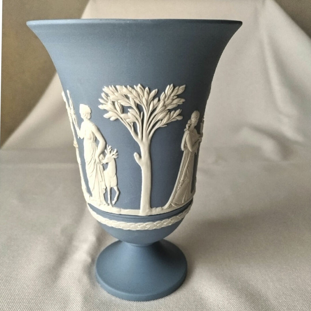 WEDGWOOD(ウェッジウッド)のジャスパー花瓶 インテリア/住まい/日用品のインテリア小物(花瓶)の商品写真