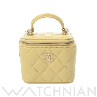 シャネル(CHANEL)の中古 シャネル CHANEL AP2198 32番台 レディース ショルダーバッグ イエロー /ゴールド金具 ラムスキン(ショルダーバッグ)