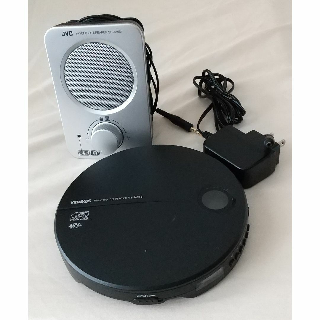 CDプレイヤー、手元スピーカー スマホ/家電/カメラのオーディオ機器(ポータブルプレーヤー)の商品写真