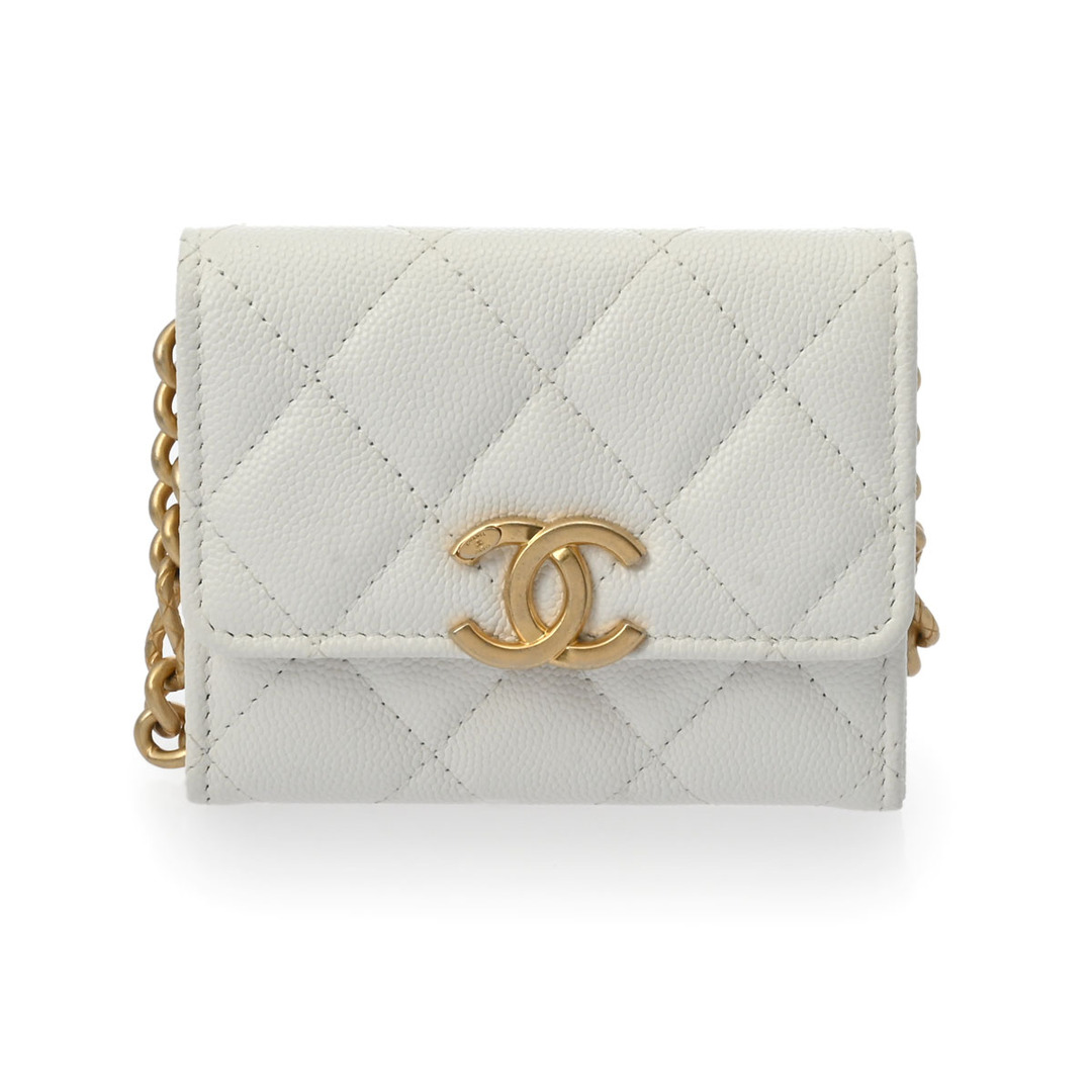 CHANEL(シャネル)の中古 シャネル CHANEL 31番台 レディース カードケース マトラッセ ホワイト /ヴィンテージ調ゴールド金具 グレインドカーフスキン レディースのファッション小物(パスケース/IDカードホルダー)の商品写真