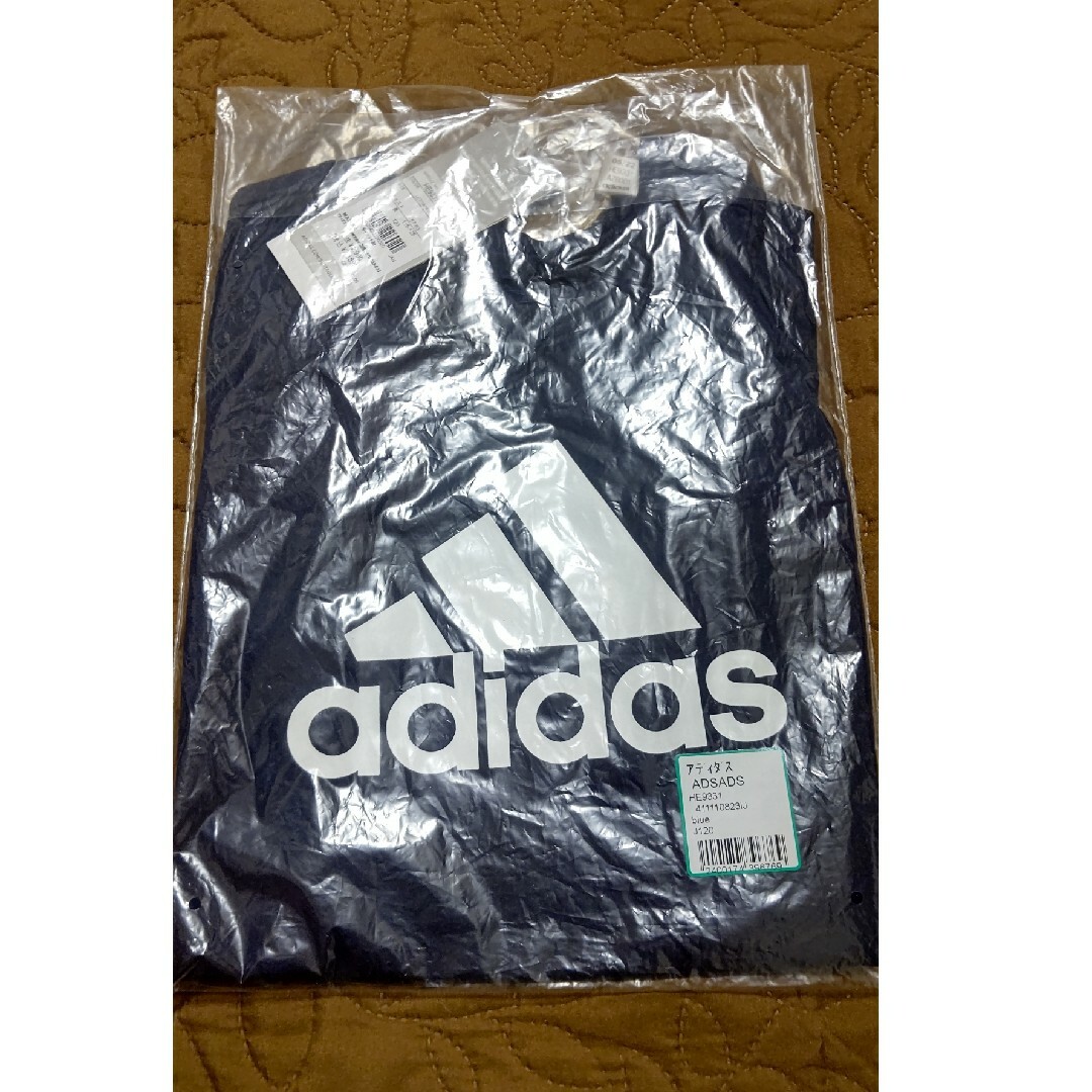 adidas(アディダス)のアディダス　Tシャツ　120 新品　子供服 キッズ/ベビー/マタニティのキッズ服男の子用(90cm~)(Tシャツ/カットソー)の商品写真