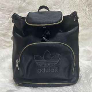 アディダス(adidas)の⭐️adidas⭐️ トレフォイルロゴ リュックサック マットブラック(リュック/バックパック)