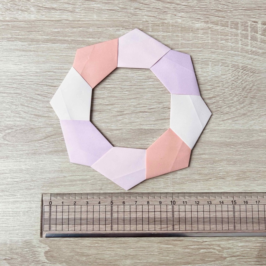 折り紙　リース　10個　ピンク ハンドメイドの素材/材料(各種パーツ)の商品写真