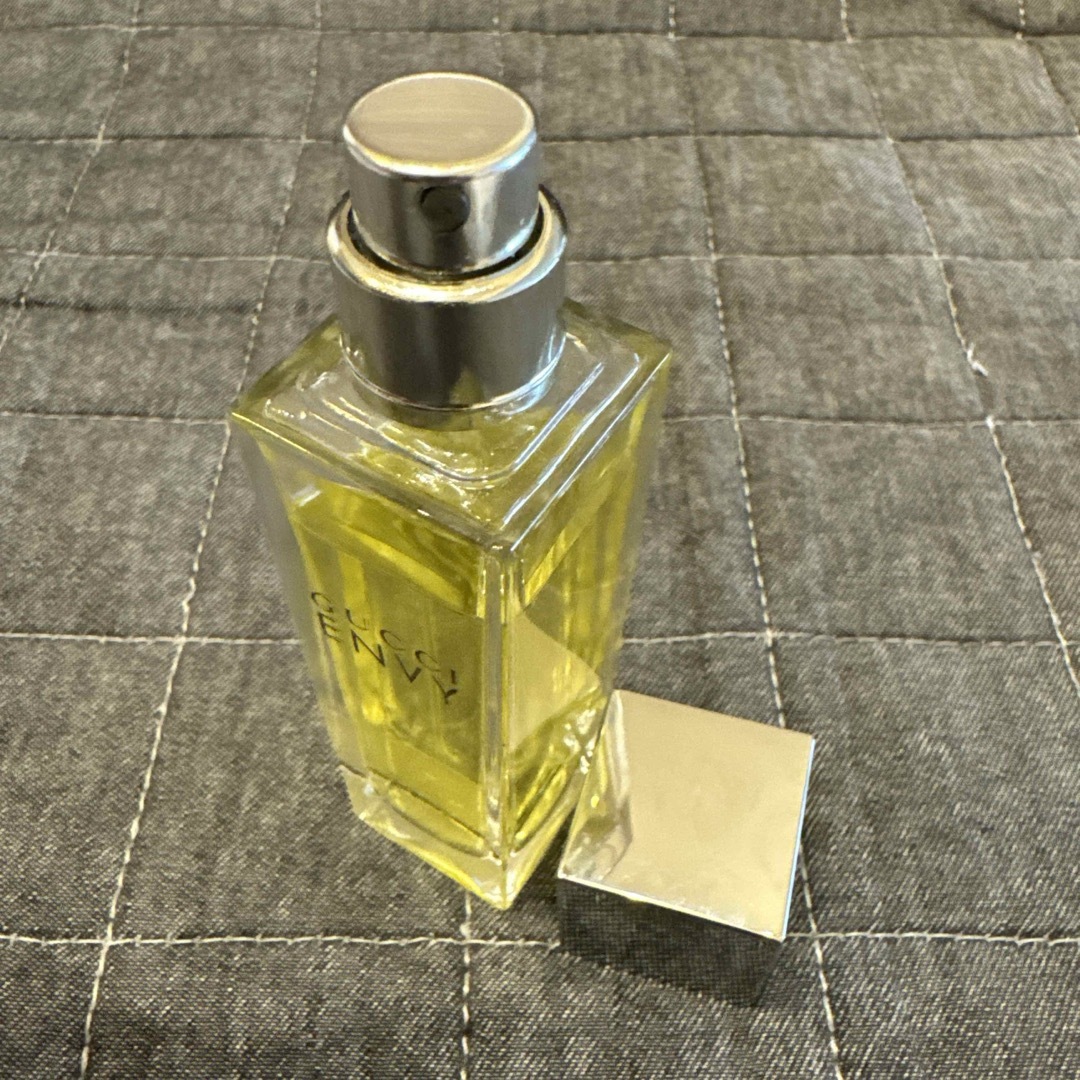 Gucci(グッチ)の廃盤品 GUCCI グッチ ENVY エンヴィ オードトワレ30ml 香水 コスメ/美容の香水(香水(女性用))の商品写真