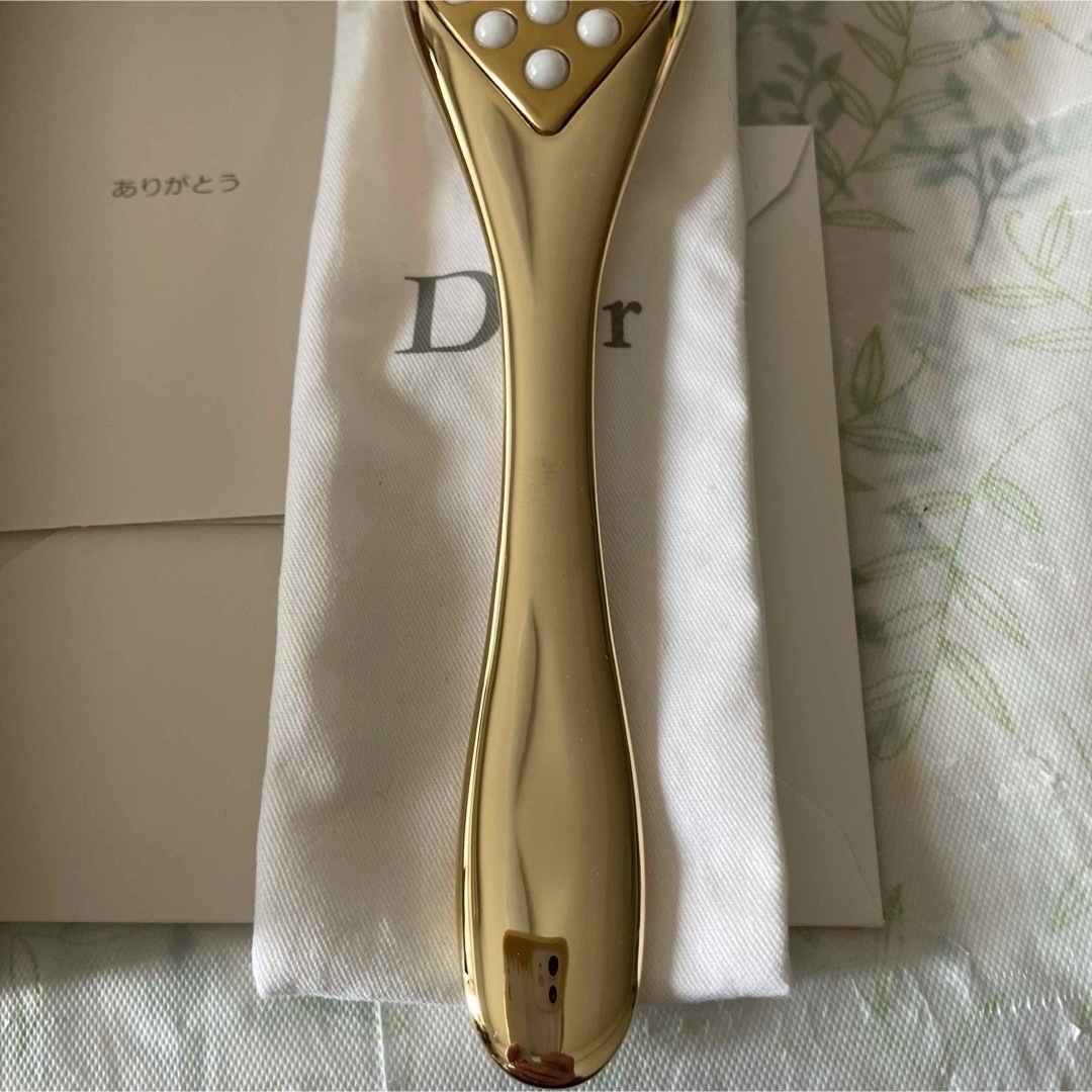 Christian Dior(クリスチャンディオール)のル ペタル マルチ パール (マッサージ ツール) コスメ/美容のスキンケア/基礎化粧品(フェイスローラー/小物)の商品写真