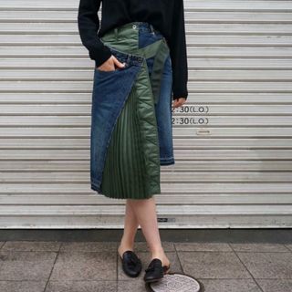 サカイ(sacai)のサカイ　デニムスカート(ひざ丈スカート)