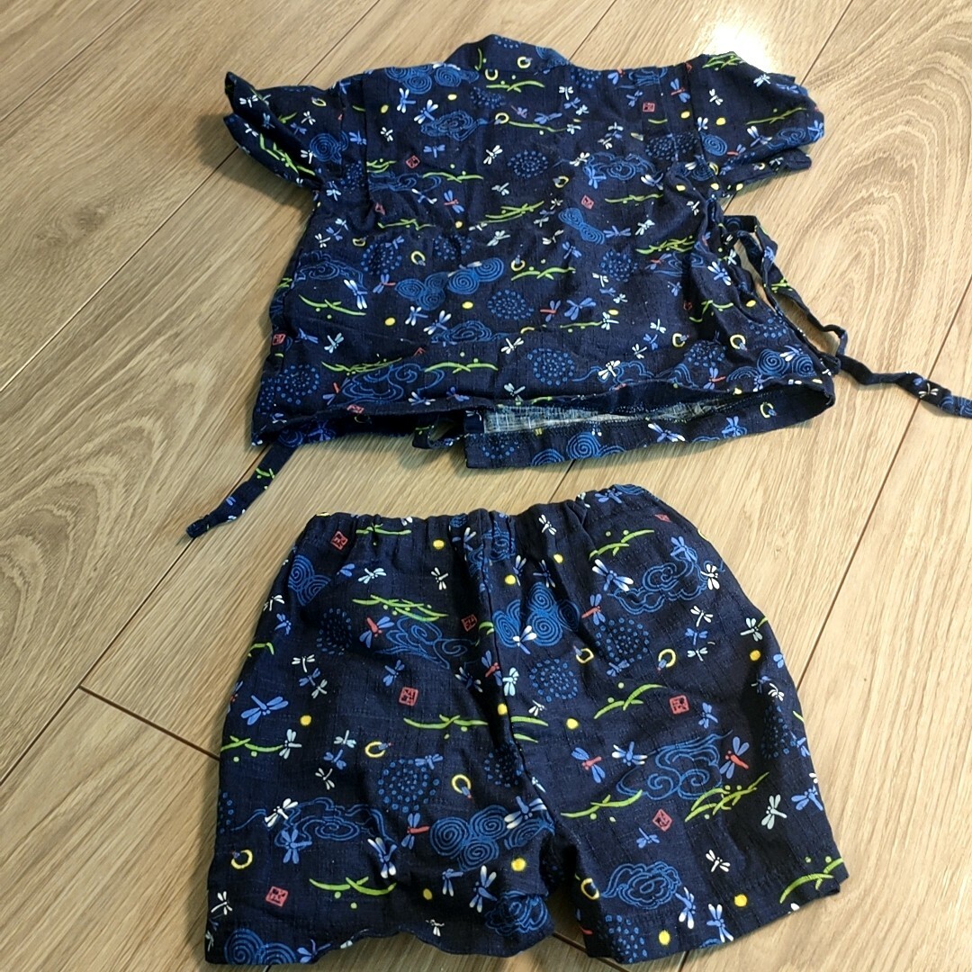 【美品】80cm　甚兵　紺　トンボ柄　夏祭りに☆ キッズ/ベビー/マタニティのベビー服(~85cm)(甚平/浴衣)の商品写真