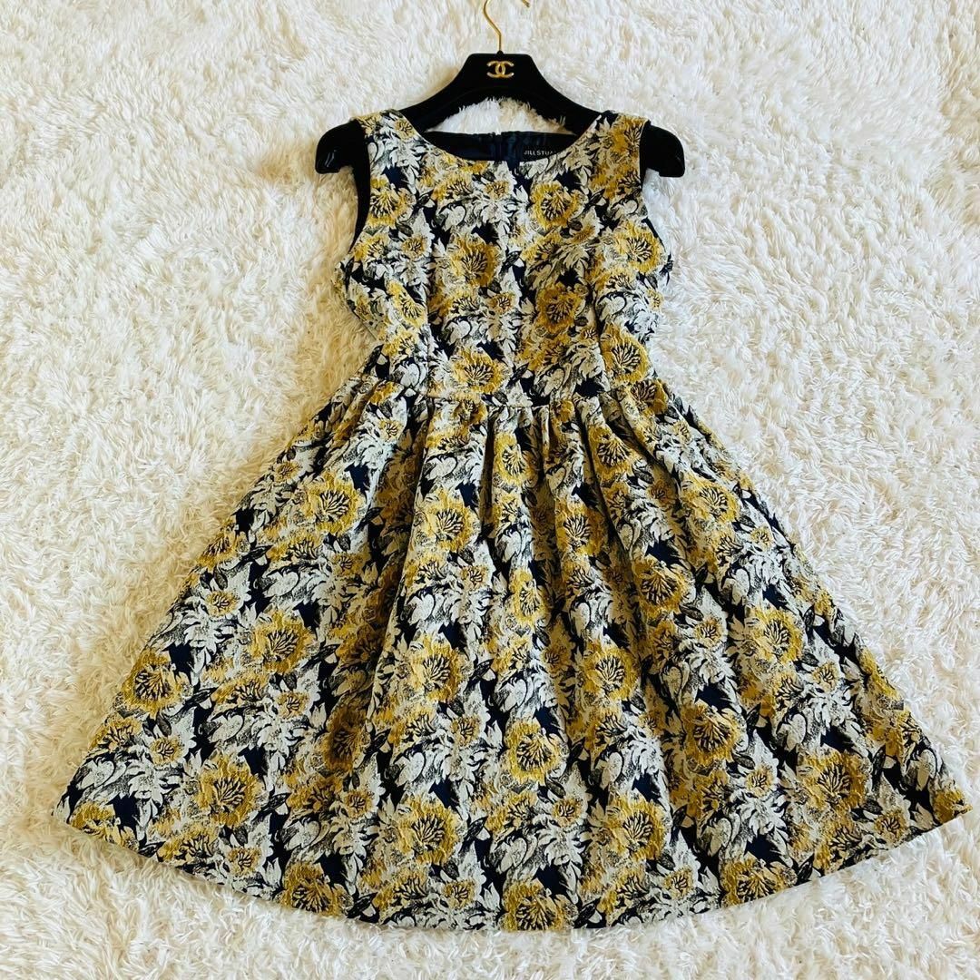 JILLSTUART - ジルスチュアート　ワンピース　ドレス　Aライン　総柄　花柄　ノースリーブ　黄色