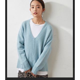 ディスコート(Discoat)の ✔️深Vニット×ロングTシャツ(ニット/セーター)