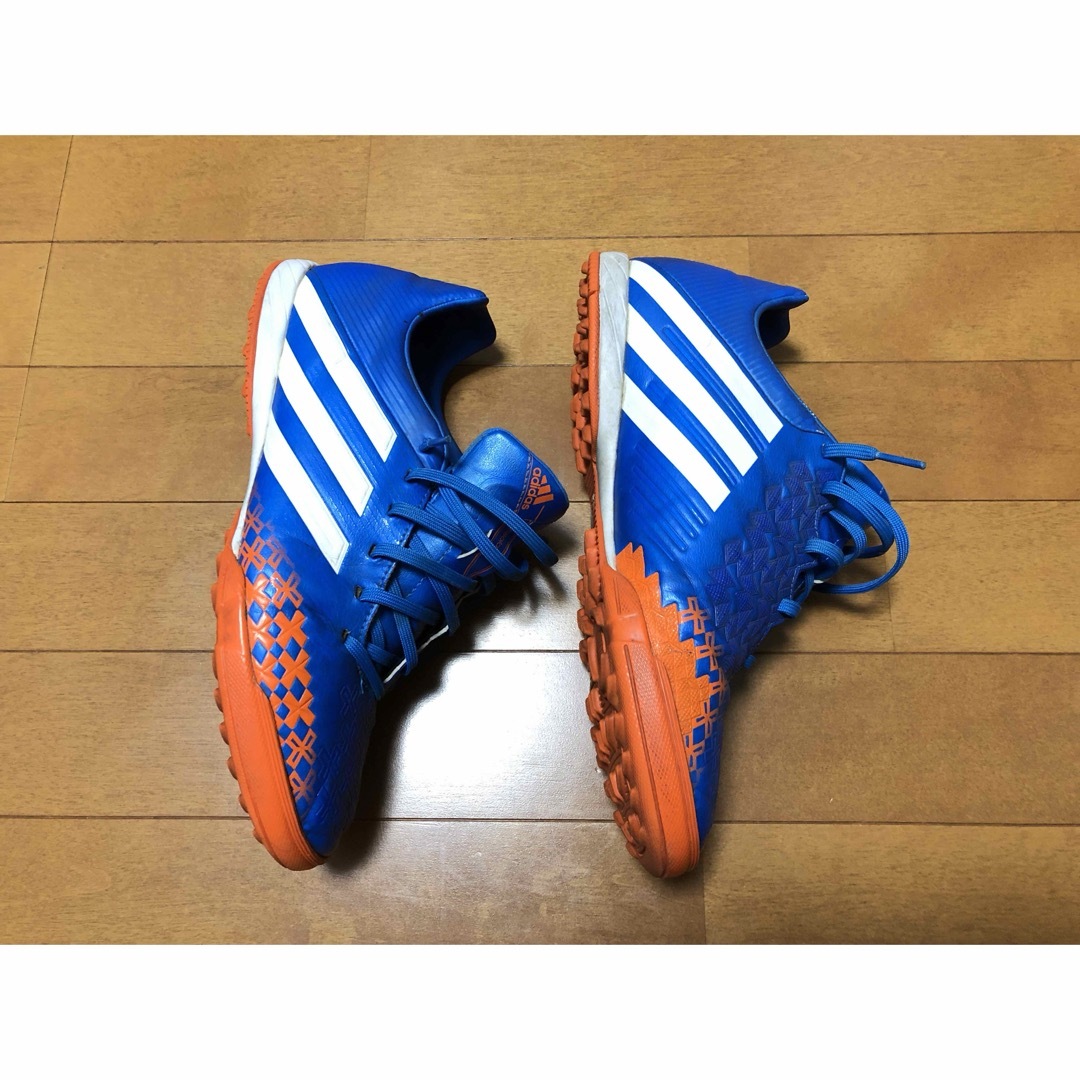 adidas(アディダス)のadidas Predator TR 26.0cm ブルー　オレンジ スポーツ/アウトドアのサッカー/フットサル(シューズ)の商品写真