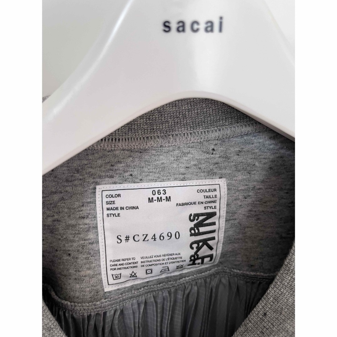 sacai(サカイ)のsacai×nike 超美品 Mサイズ サカイ ナイキ レディースのトップス(Tシャツ(半袖/袖なし))の商品写真