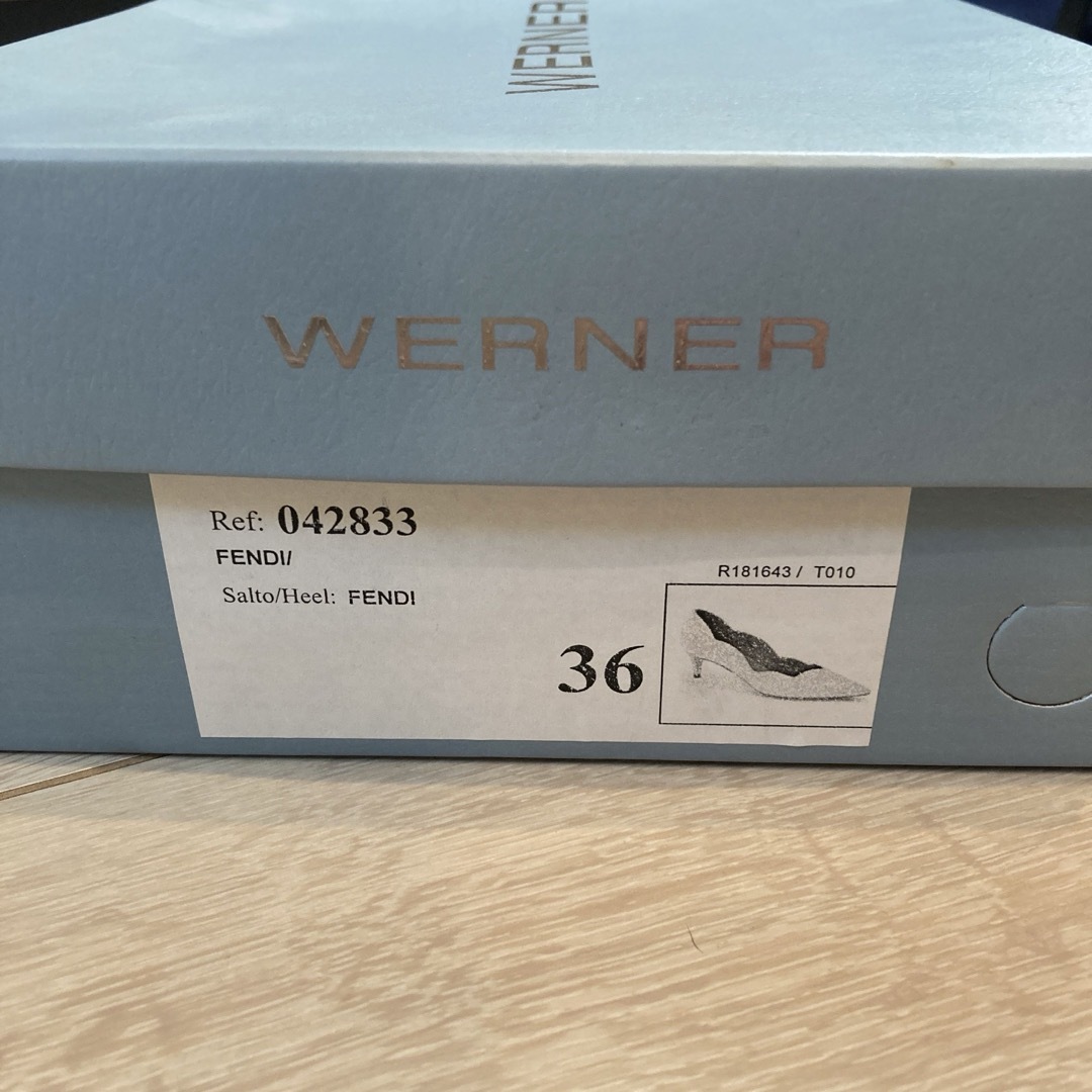 ワーナーWERNER ヒール　パンプス　36 グレージュ　レザー レディースの靴/シューズ(ハイヒール/パンプス)の商品写真