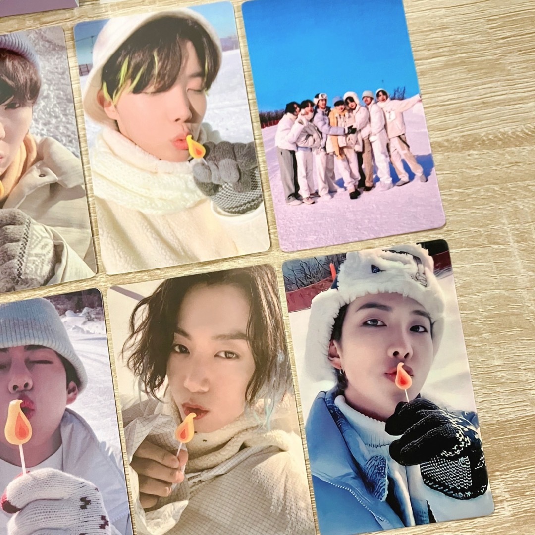 BTS winter package 2021 トレカ 8枚セット ケース付き エンタメ/ホビーのタレントグッズ(アイドルグッズ)の商品写真