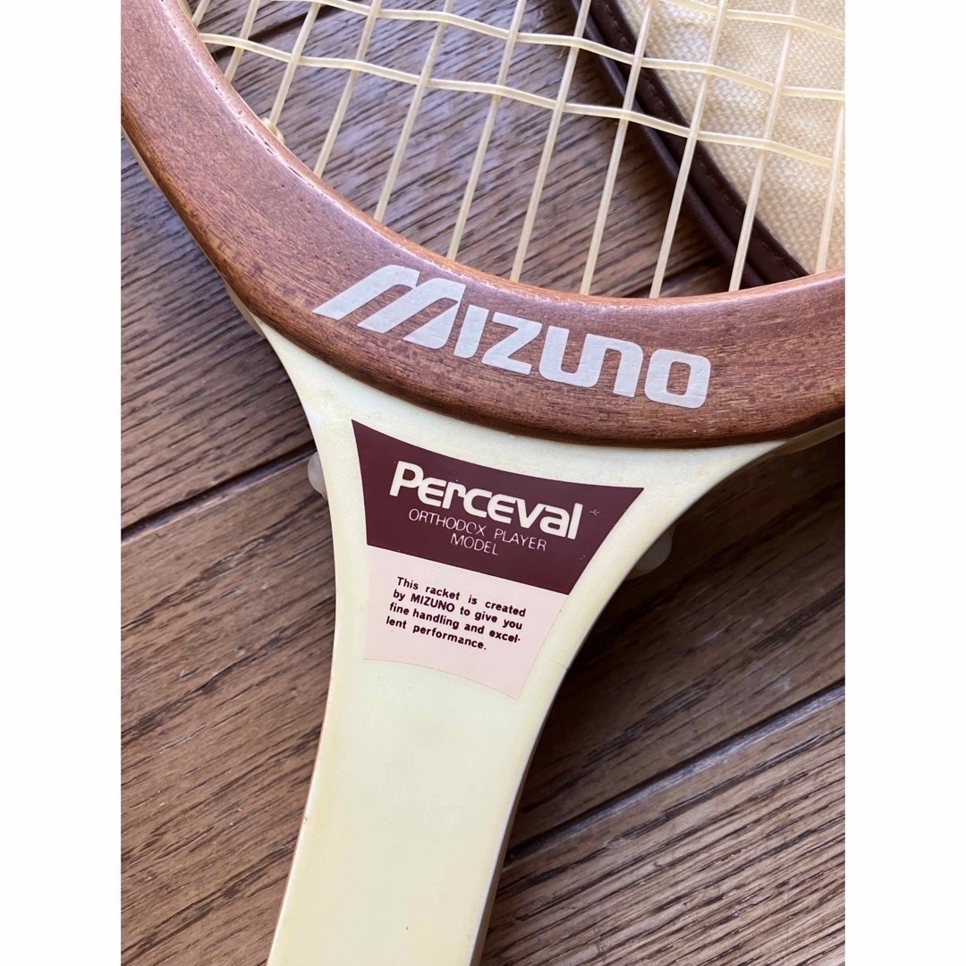 MIZUNO(ミズノ)の★レトロ★ Mizuno テニスラケット 木製 ヴィンテージ Perceval  スポーツ/アウトドアのテニス(ラケット)の商品写真