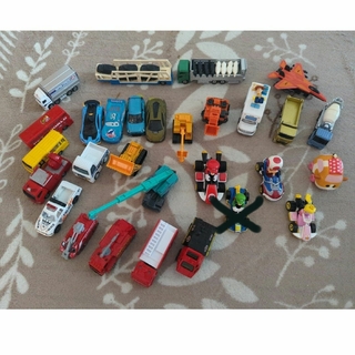 トミカシリーズ(トミカシリーズ)のトミカ車、マリオカートなどまとめ売り(電車のおもちゃ/車)