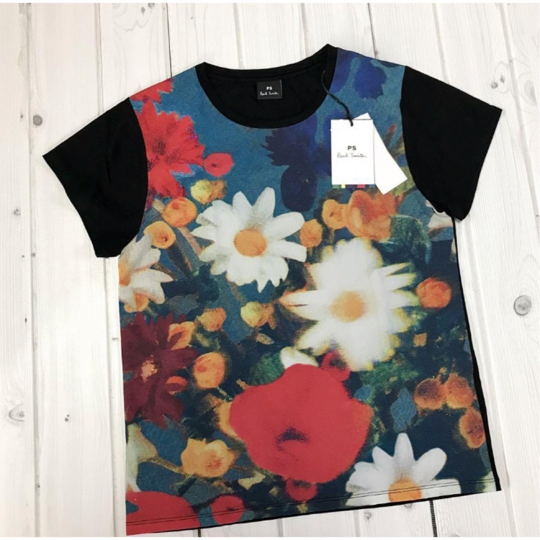 Paul Smith(ポールスミス)の新品タグ付　PaulSmth  アートTシャツ　フラワープリント　M レディースのトップス(Tシャツ(半袖/袖なし))の商品写真