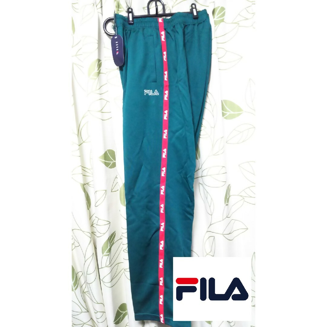 FILA(フィラ)の未使用フィラ　ジャージ　ズボン　ボトムス　XLサイズ メンズのパンツ(その他)の商品写真