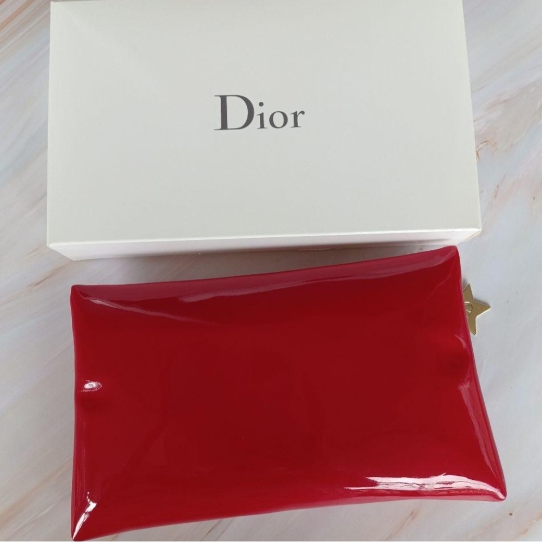 Christian Dior(クリスチャンディオール)のDior ディオール ポーチ ノベルティ レッド スタッズ レディースのファッション小物(ポーチ)の商品写真