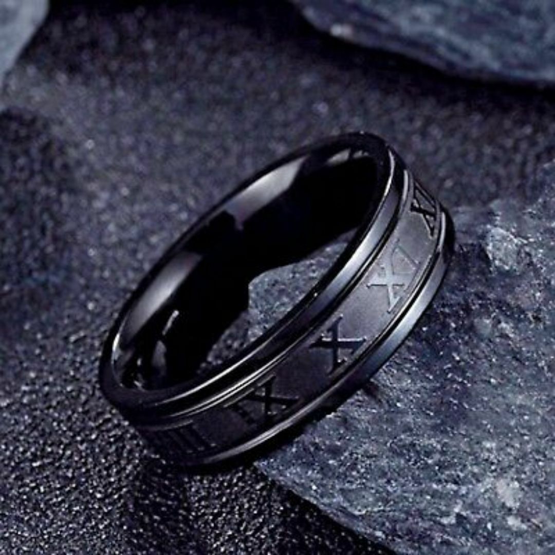 NO.33 指輪 幅6mm チタンリング ローマ数字 ブラック メンズのアクセサリー(リング(指輪))の商品写真
