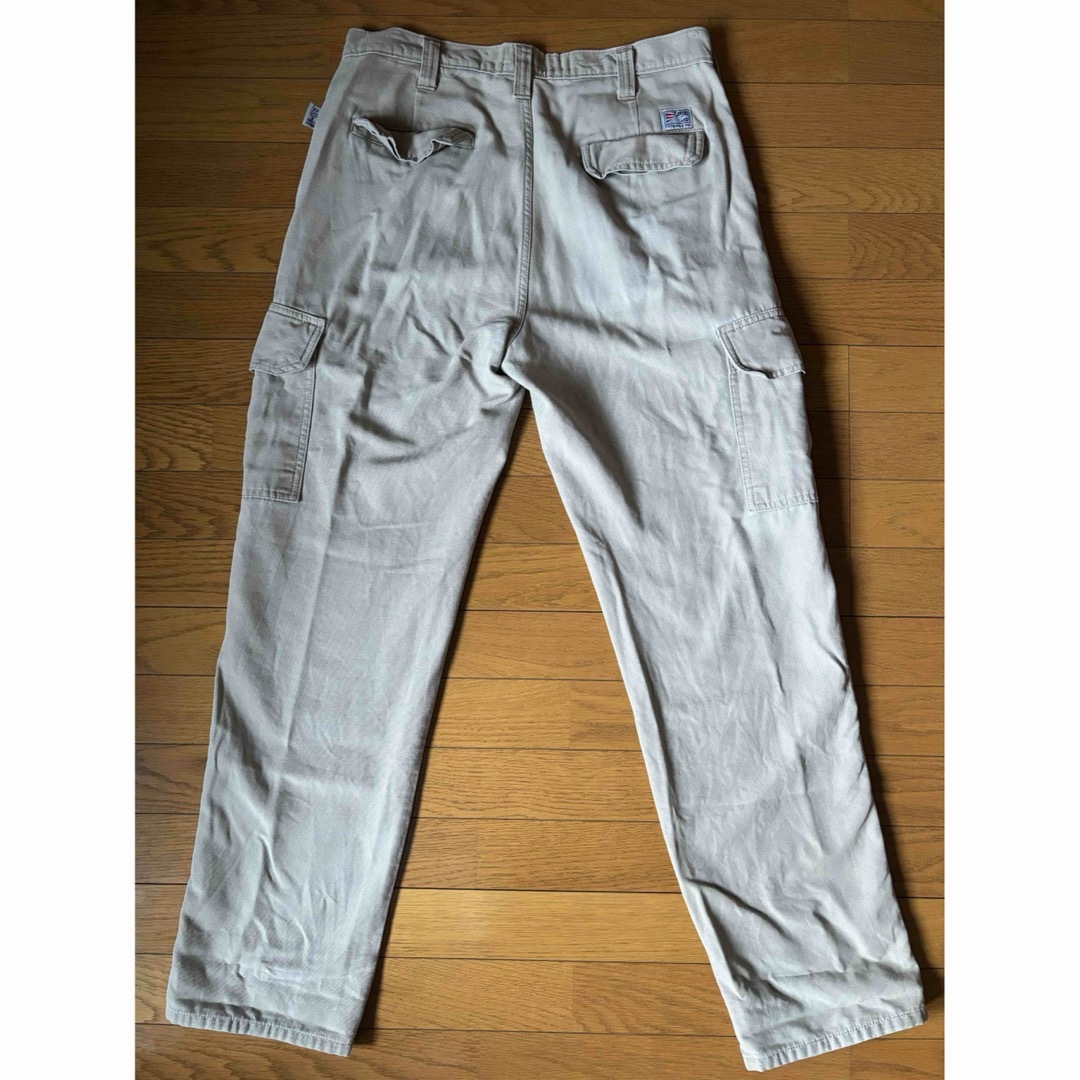 Dickies(ディッキーズ)のアメリカ古着　カーゴパンツ　USA製　TYNDALE ベージュ　ボロ メンズのパンツ(ワークパンツ/カーゴパンツ)の商品写真