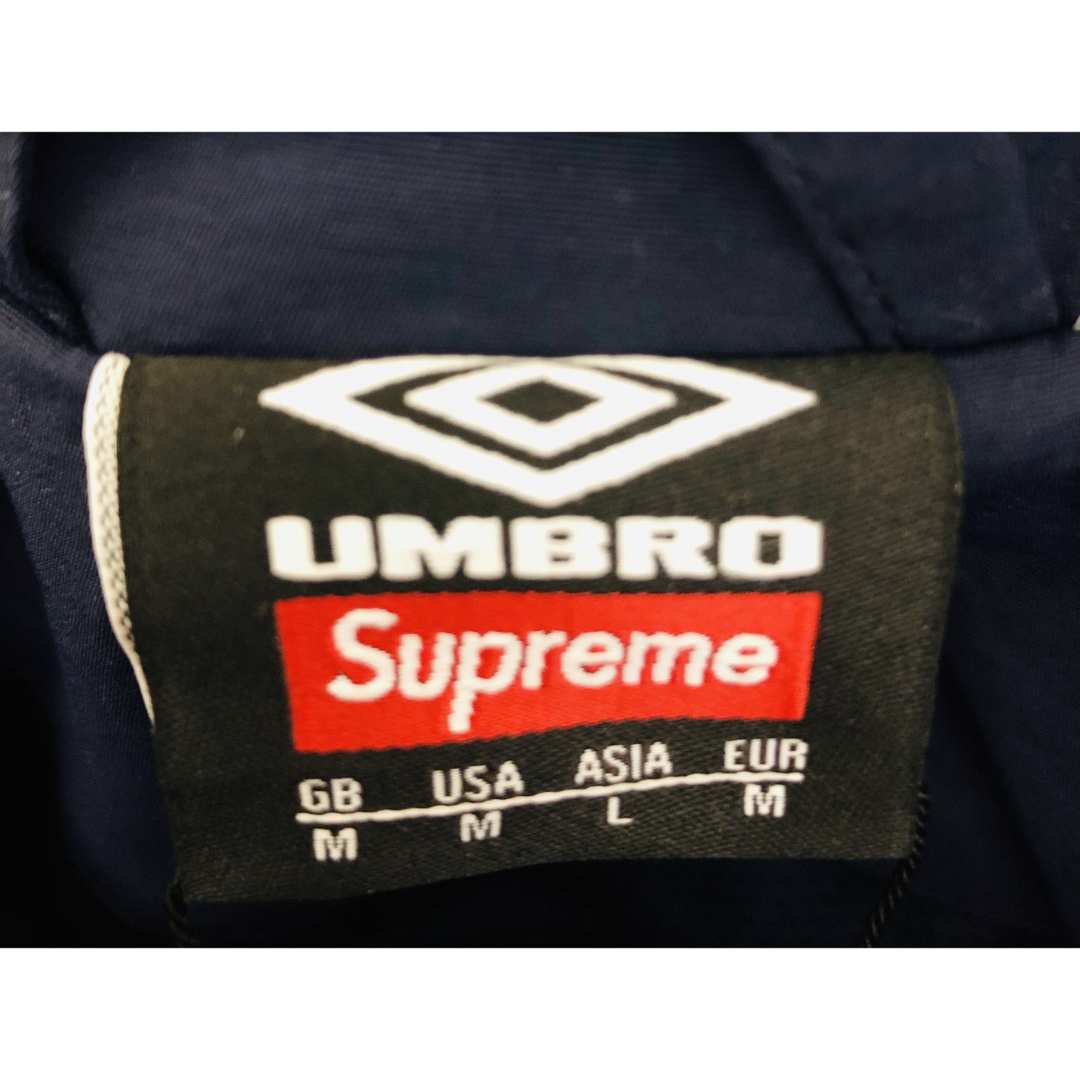 UMBRO(アンブロ)のsupreme Umbro Track Jacket navy Mサイズ メンズのジャケット/アウター(ナイロンジャケット)の商品写真