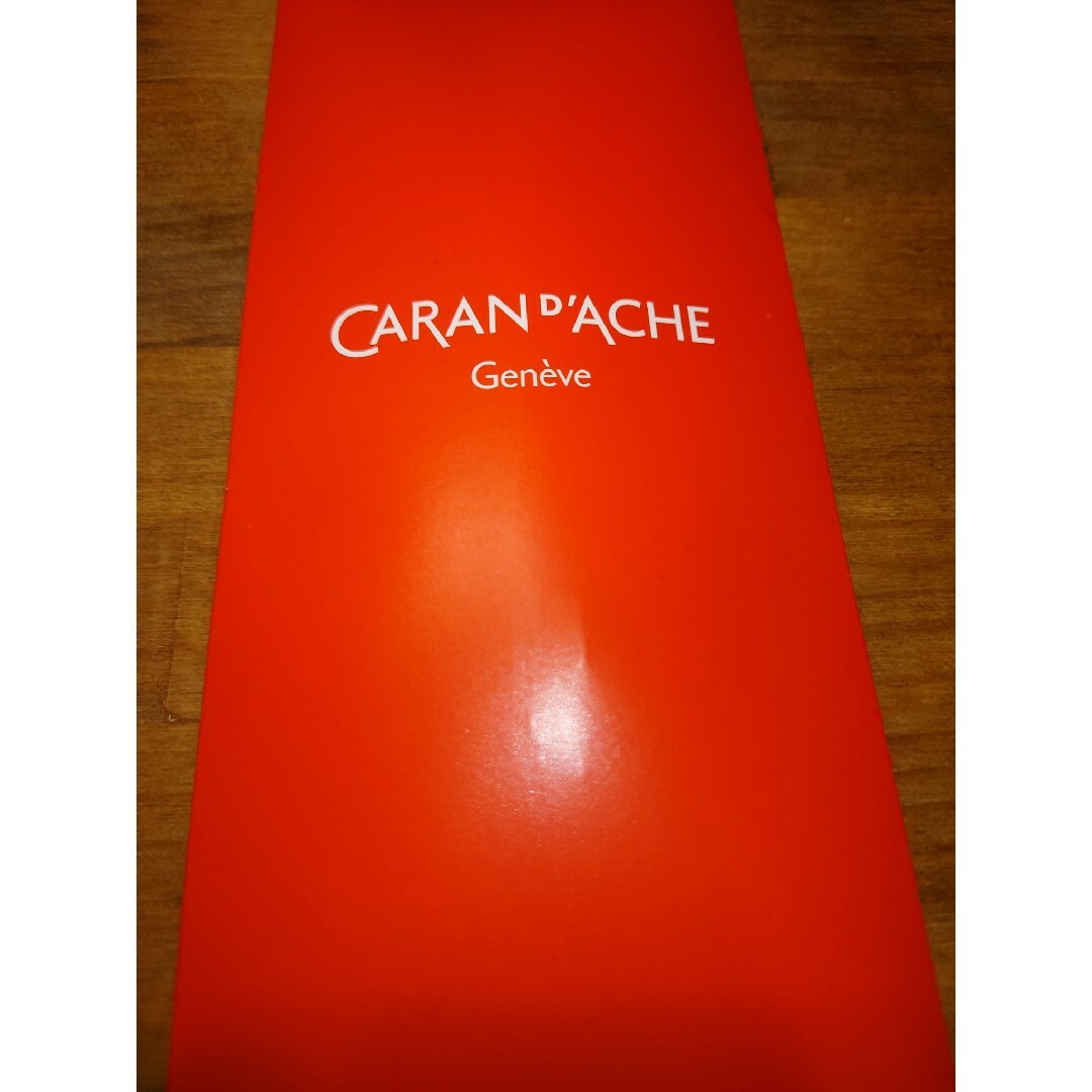 CARAN d'ACHE(カランダッシュ)のcaran d'ache geneve　ボールペン(未使用品) インテリア/住まい/日用品の文房具(ペン/マーカー)の商品写真