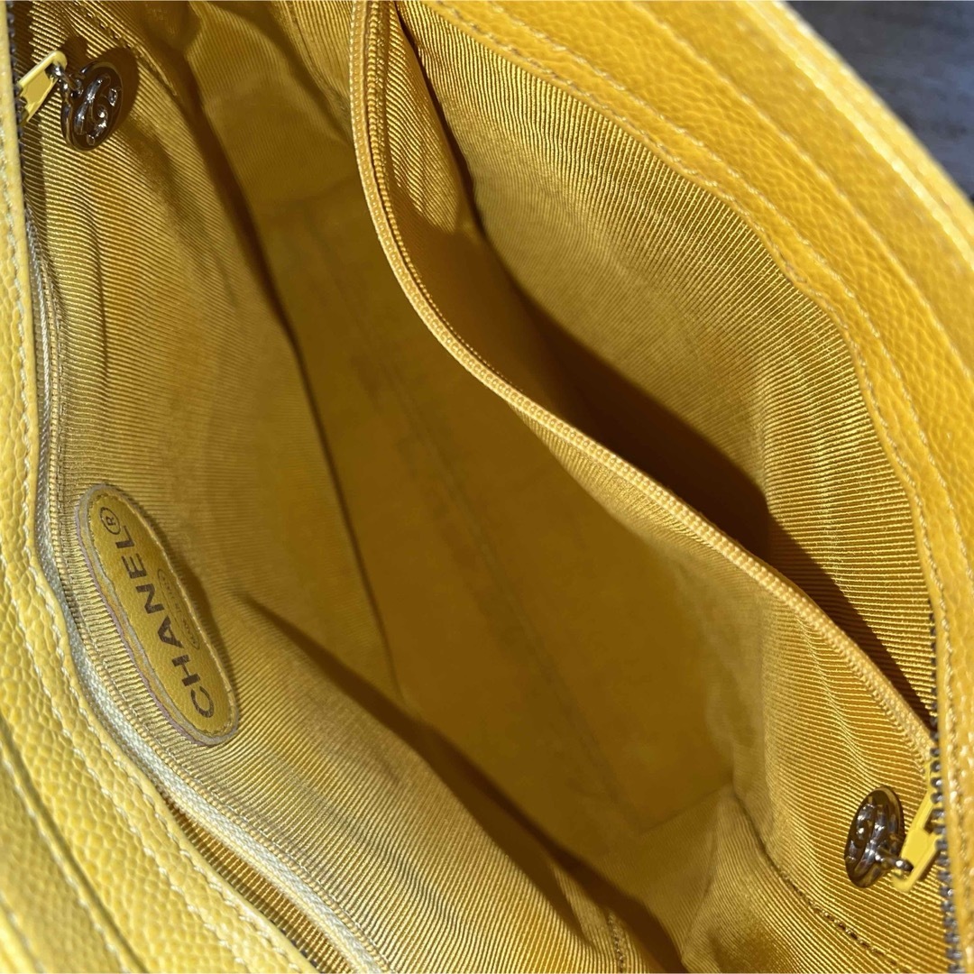CHANEL(シャネル)のCHANEL ヴィンテージ ショルダーバッグ イエロー  レディースのバッグ(ショルダーバッグ)の商品写真