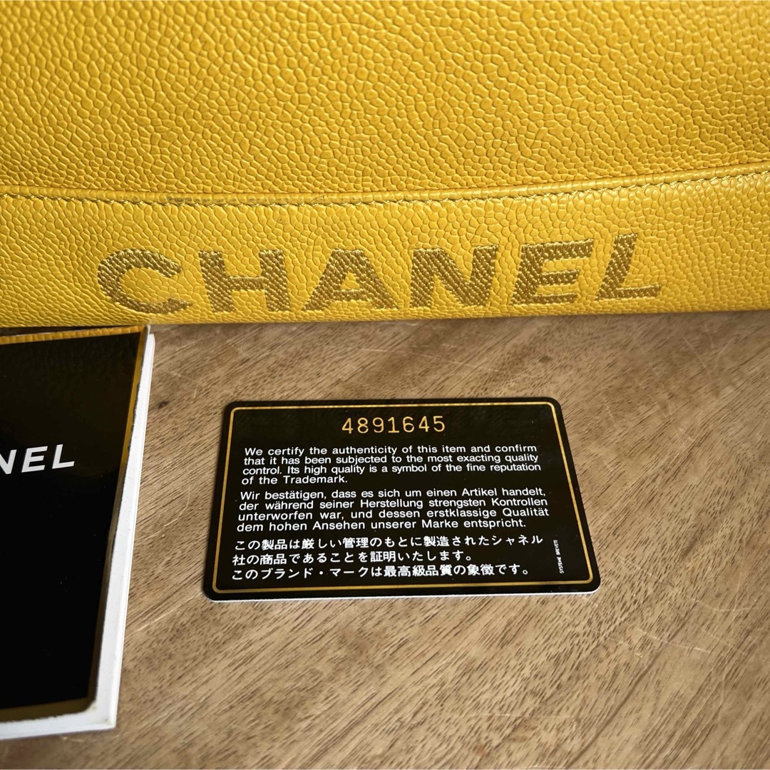 CHANEL(シャネル)のCHANEL ヴィンテージ ショルダーバッグ イエロー  レディースのバッグ(ショルダーバッグ)の商品写真