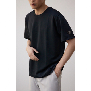 アズールバイマウジー(AZUL by moussy)のロゴプレートポンチクルーネックTシャツ(Tシャツ/カットソー(半袖/袖なし))