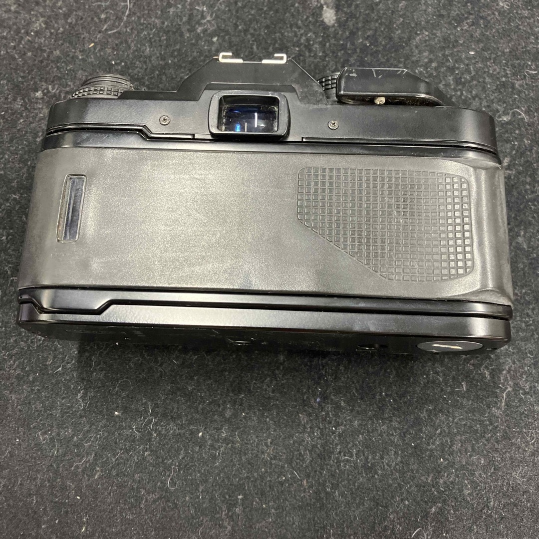 OLYMPUS(オリンパス)のオリンパスOM40フイルムカメラ スマホ/家電/カメラのカメラ(フィルムカメラ)の商品写真