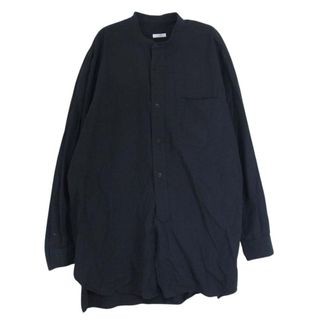 コモリ(COMOLI)のCOMOLI コモリ 20AW S03-02002 バンドカラー コットン 長袖 ロング シャツ ブラック系 2【中古】(シャツ)