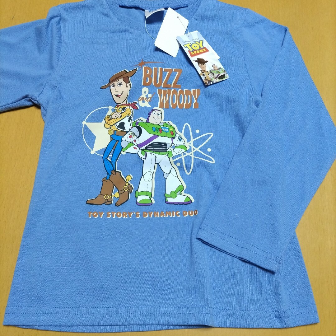 トイ・ストーリー(トイストーリー)の新品Disneyトイ・ストーリー長袖Tシャツ120 キッズ/ベビー/マタニティのキッズ服男の子用(90cm~)(Tシャツ/カットソー)の商品写真