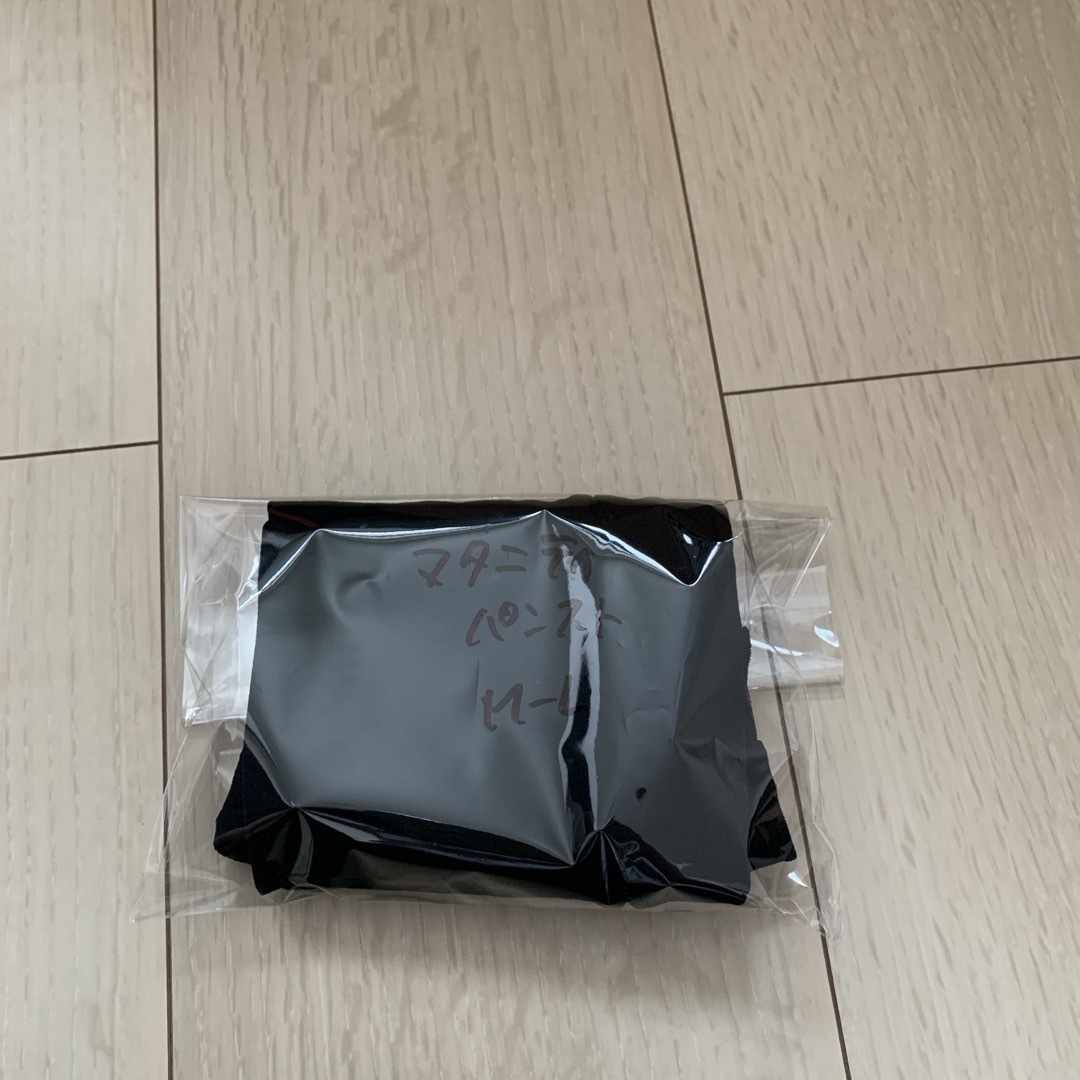 マタニティ用パンスト(黒) M〜L 未使用品 キッズ/ベビー/マタニティのマタニティ(マタニティタイツ/レギンス)の商品写真