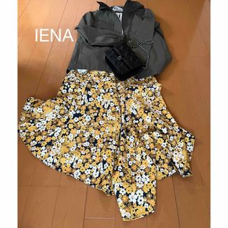 イエナ(IENA)の新品未使用品♡IENA 花柄スカート(ひざ丈スカート)