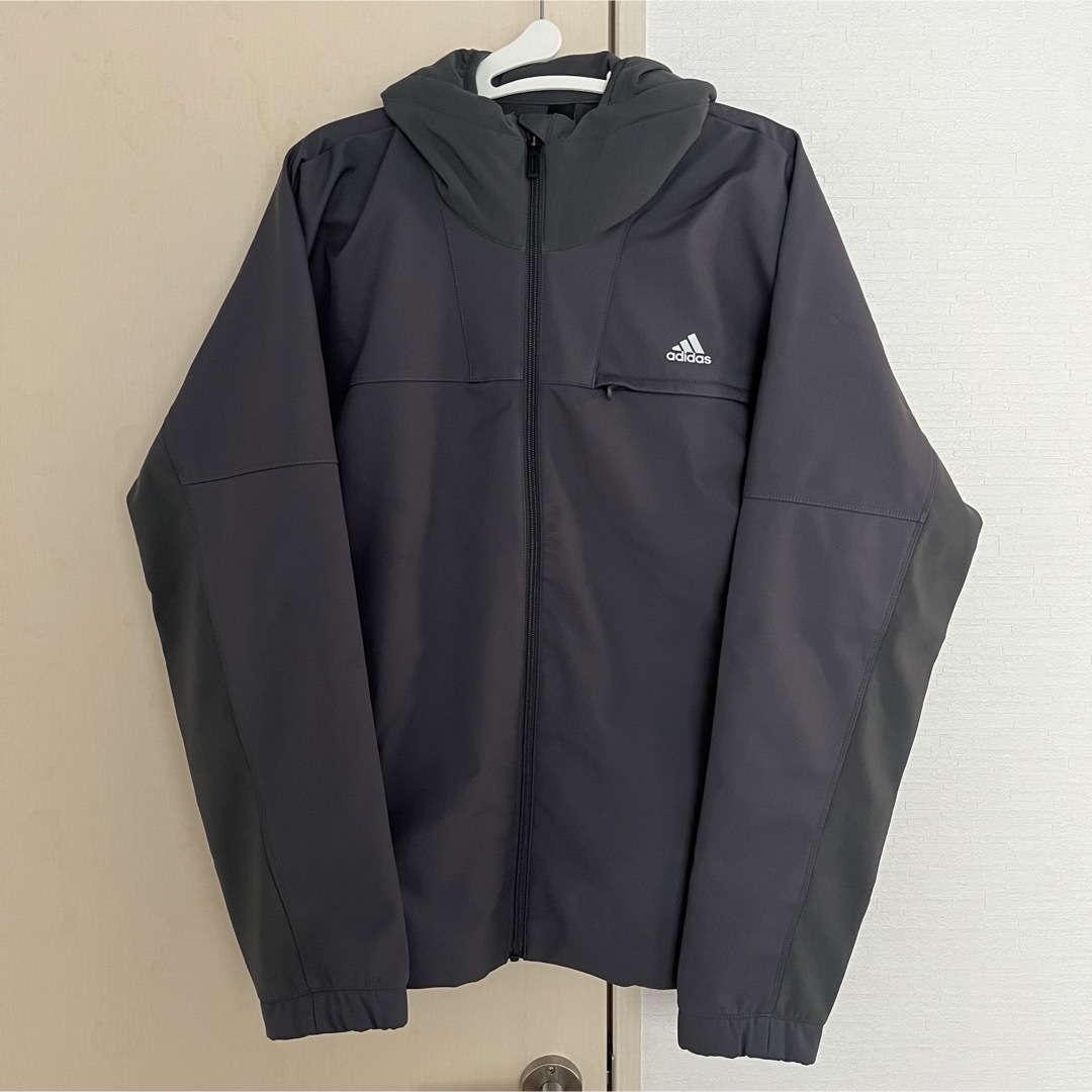 adidas(アディダス)のadidas エッセンシャル レギュラーフィット フリース セットアップ 美品 メンズのトップス(ジャージ)の商品写真