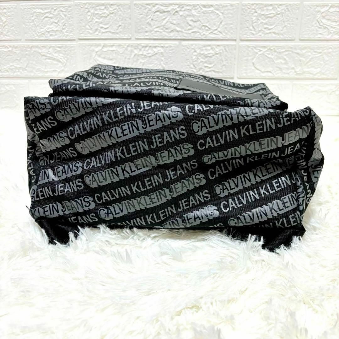 Calvin Klein(カルバンクライン)の美品★カルバンクライン　リュック　バックパック　総柄　A4収納可能 メンズのバッグ(バッグパック/リュック)の商品写真