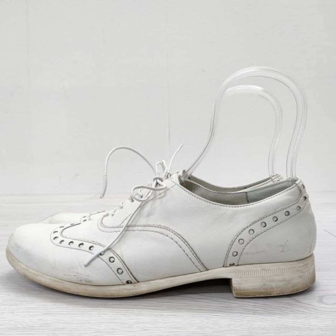 chausser(ショセ)のTRAVEL SHOES by chausser ウイングチップ レザー マニッシュシューズ TR-004 39 シューズ・靴 ホワイト レディース ショセ【中古】4-0318G◎ レディースの靴/シューズ(その他)の商品写真